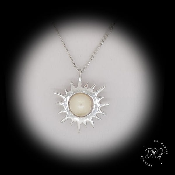 Large_white_Pearl_Pendant