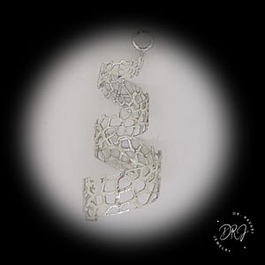 Ivy_Leaf_Pendant